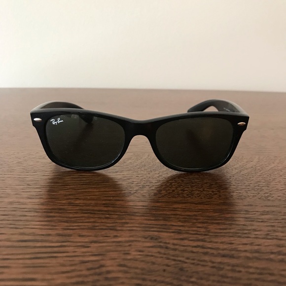 Rayban Wayfarer Sunglasses - Picture 8 of 8